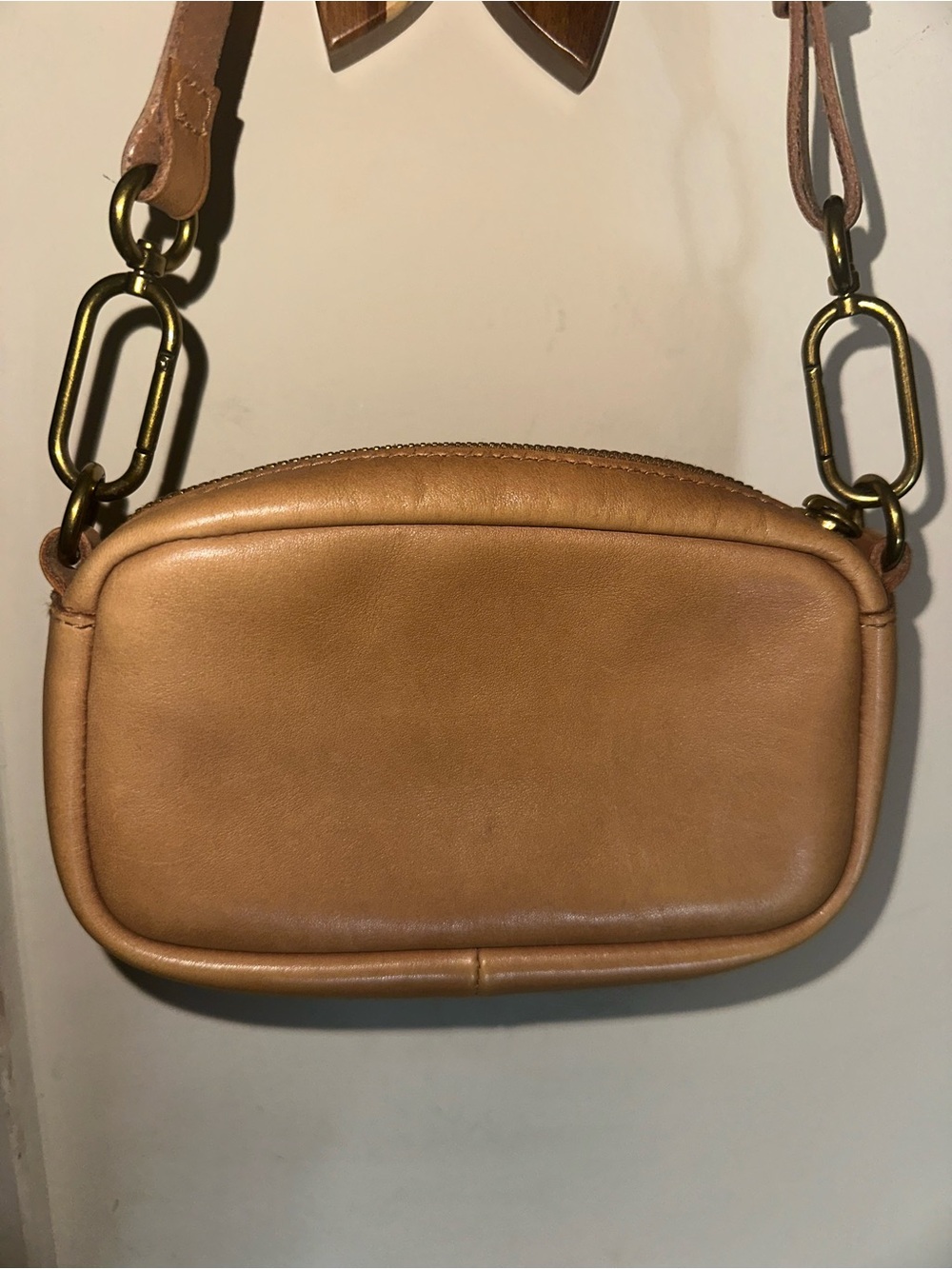 Madewell the leather carabiner mini bag - Picture 7 of 7